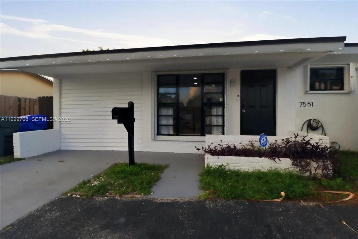 7551 Polk St, Hollywood, Florida 33024, Hollywood, Florida 33024, 3 Bedrooms Bedrooms, ,1 BathroomBathrooms,Residential Lease,For Rent,7551 Polk St, Hollywood, Florida 33024,A11999768