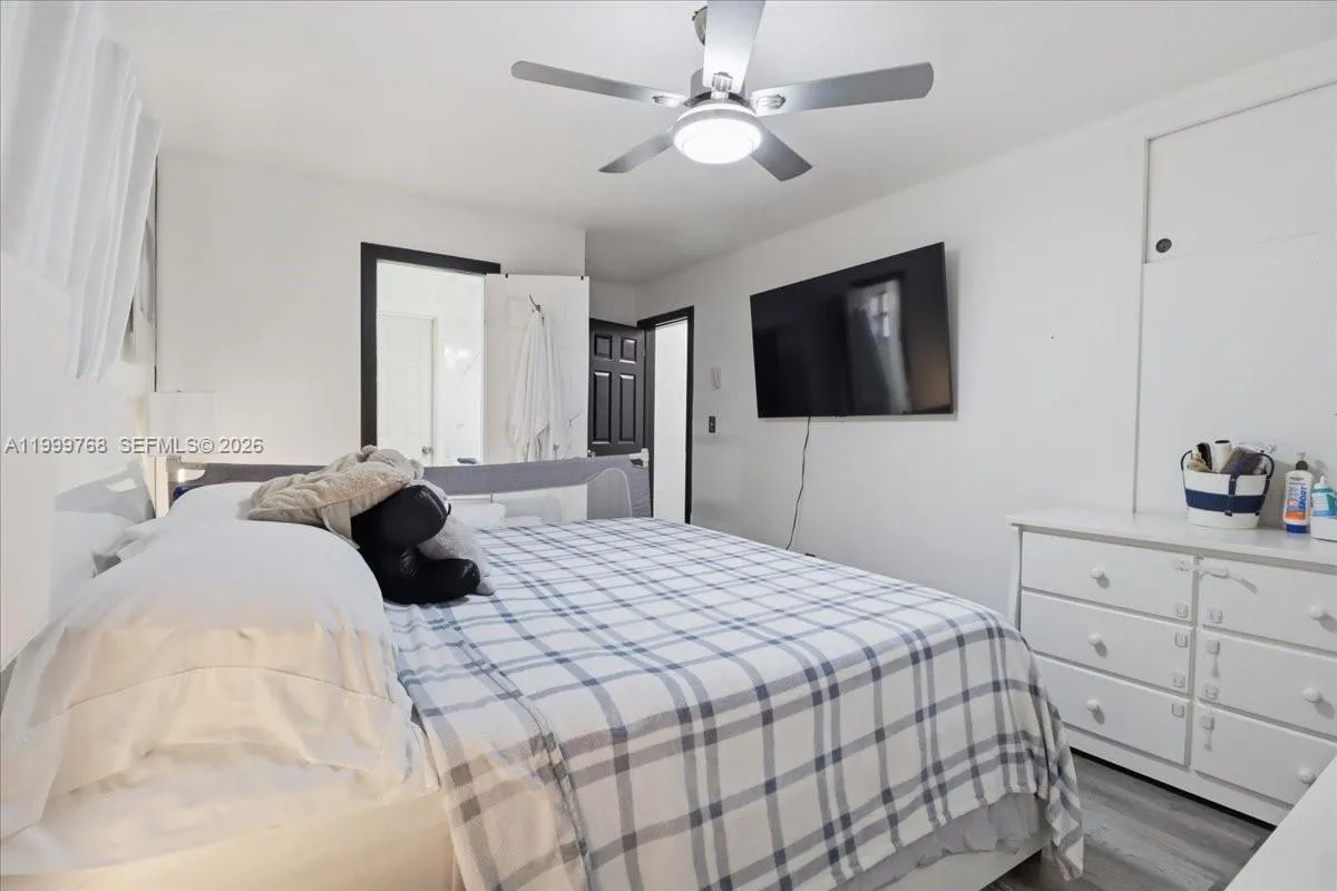 7551 Polk St, Hollywood, Florida 33024, Hollywood, Florida 33024, 3 Bedrooms Bedrooms, ,1 BathroomBathrooms,Residential Lease,For Rent,7551 Polk St, Hollywood, Florida 33024,A11999768