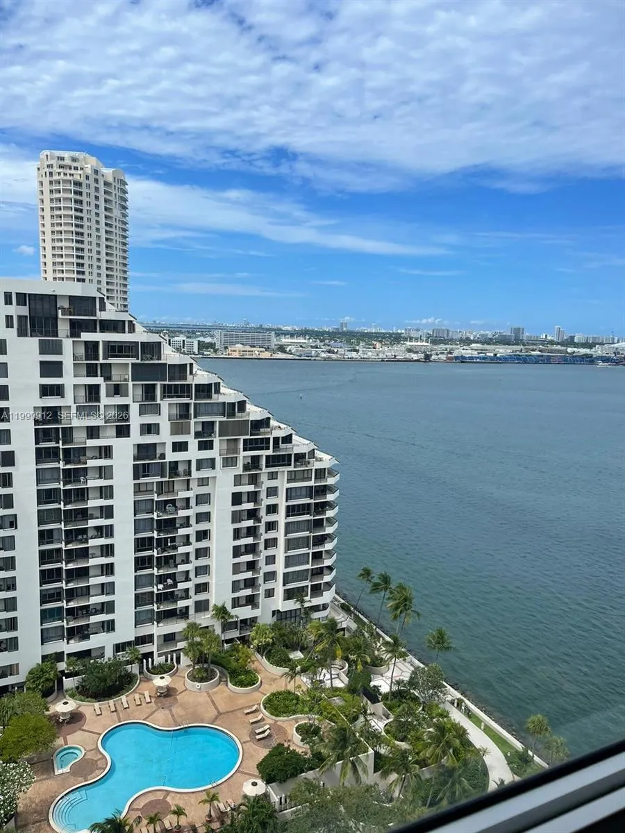 770 Claughton Island Dr Ph-19, Miami, Florida 3313, Miami, Florida 33131, 2 Bedrooms Bedrooms, ,2 BathroomsBathrooms,Residential Lease,For Rent,770 Claughton Island Dr Ph-19, Miami, Florida 3313,A11999912