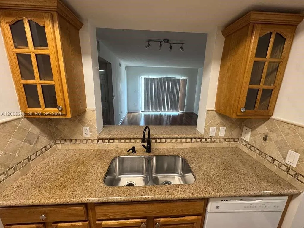 4242 Nw 2nd St 1606, Miami, Florida 33126, Miami, Florida 33126, 1 Bedroom Bedrooms, ,1 BathroomBathrooms,Residential Lease,For Rent,4242 Nw 2nd St 1606, Miami, Florida 33126,A12000268