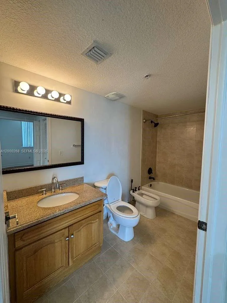 4242 Nw 2nd St 1606, Miami, Florida 33126, Miami, Florida 33126, 1 Bedroom Bedrooms, ,1 BathroomBathrooms,Residential Lease,For Rent,4242 Nw 2nd St 1606, Miami, Florida 33126,A12000268