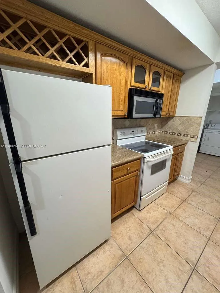 4242 Nw 2nd St 1606, Miami, Florida 33126, Miami, Florida 33126, 1 Bedroom Bedrooms, ,1 BathroomBathrooms,Residential Lease,For Rent,4242 Nw 2nd St 1606, Miami, Florida 33126,A12000268
