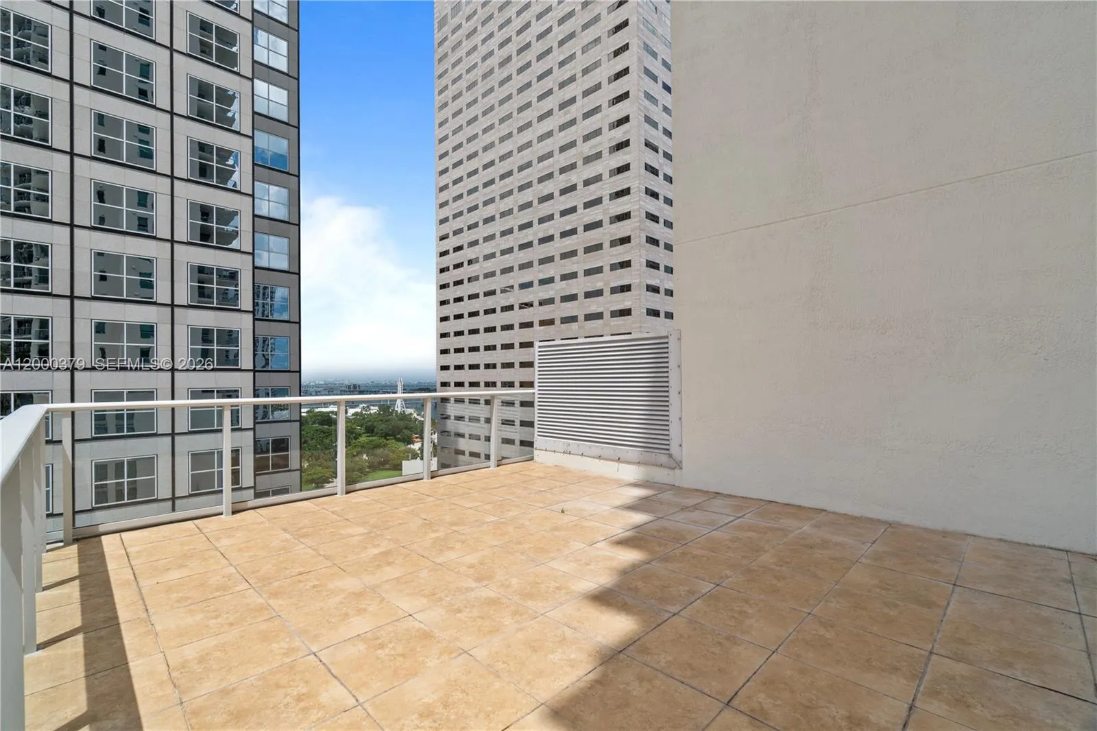 300 S Biscayne Blvd T-1411, Miami, Florida 33131, Miami, Florida 33131, 1 Bedroom Bedrooms, ,1 BathroomBathrooms,Residential,For Sale,300 S Biscayne Blvd T-1411, Miami, Florida 33131,A12000379