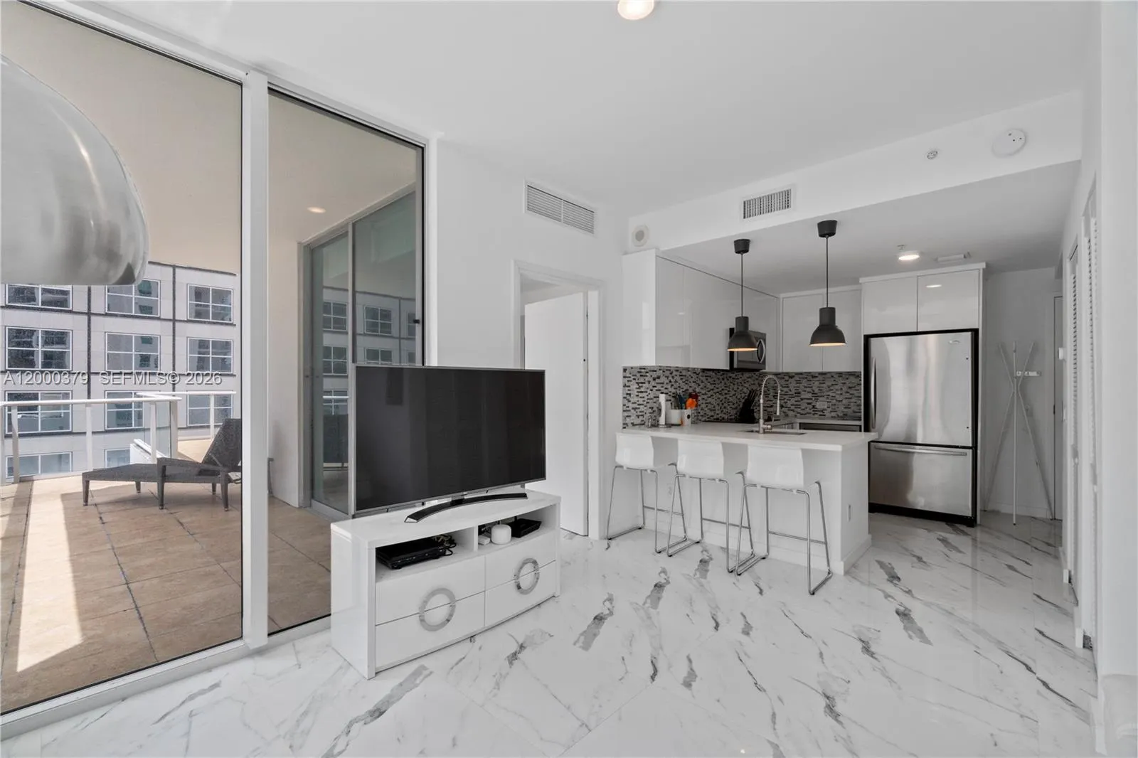 300 S Biscayne Blvd T-1411, Miami, Florida 33131, Miami, Florida 33131, 1 Bedroom Bedrooms, ,1 BathroomBathrooms,Residential,For Sale,300 S Biscayne Blvd T-1411, Miami, Florida 33131,A12000379