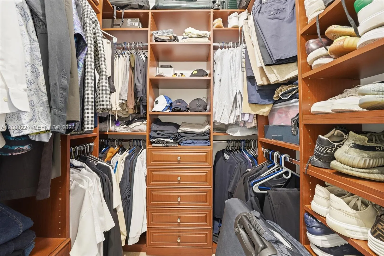 9901 Sw 145th St, Miami, Florida 33176, Miami, Florida 33176, 5 Bedrooms Bedrooms, ,3 BathroomsBathrooms,Residential,For Sale,9901 Sw 145th St, Miami, Florida 33176,A12000221