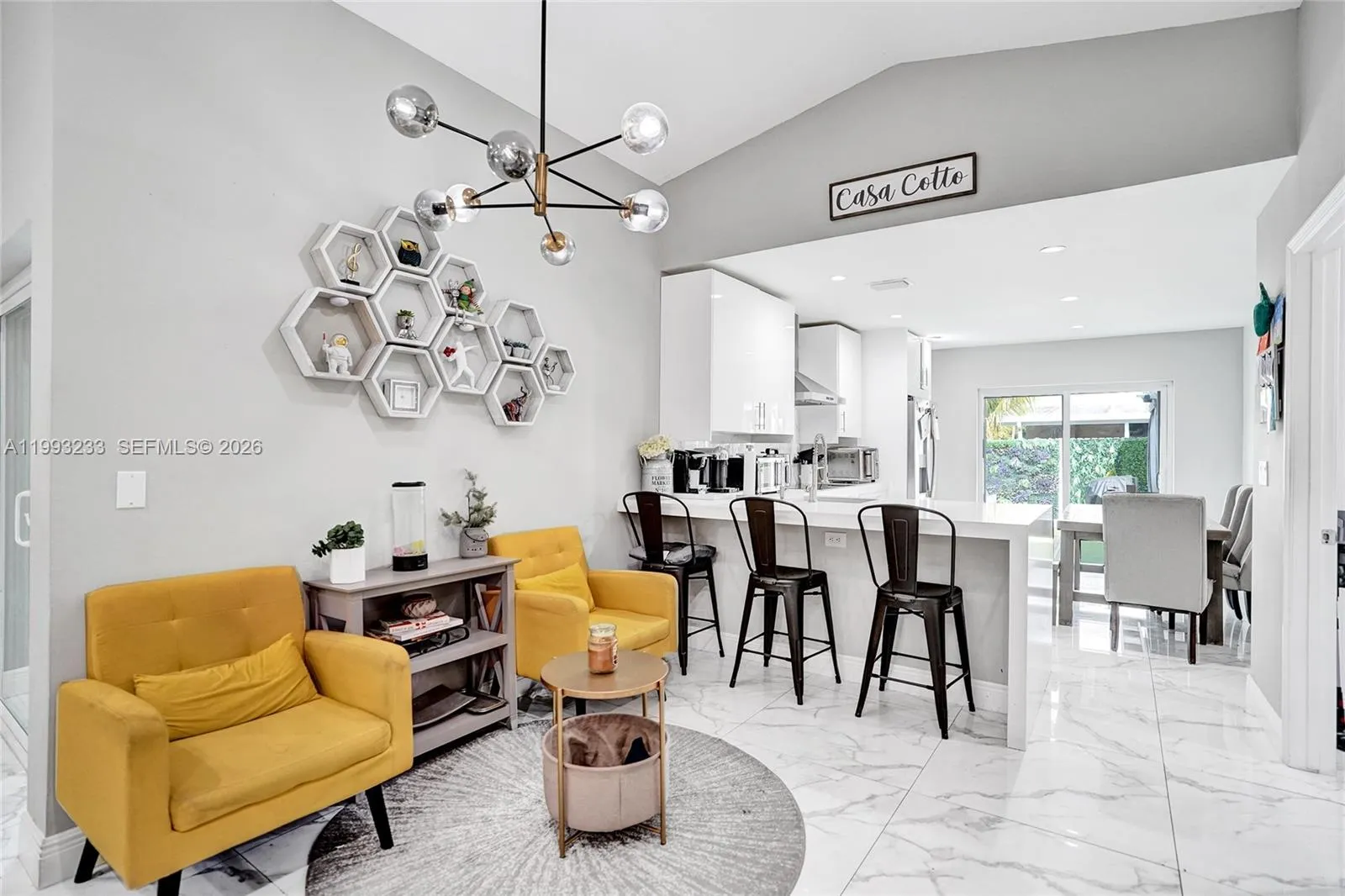 372 W Riverbend Dr, Sunrise, Florida 33326, Sunrise, Florida 33326, 3 Bedrooms Bedrooms, ,2 BathroomsBathrooms,Residential,For Sale,372 W Riverbend Dr, Sunrise, Florida 33326,A11993233