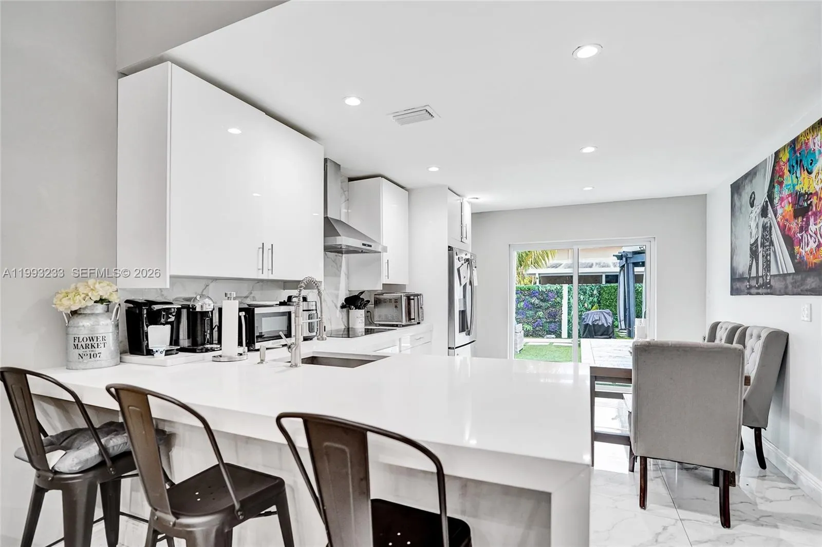 372 W Riverbend Dr, Sunrise, Florida 33326, Sunrise, Florida 33326, 3 Bedrooms Bedrooms, ,2 BathroomsBathrooms,Residential,For Sale,372 W Riverbend Dr, Sunrise, Florida 33326,A11993233