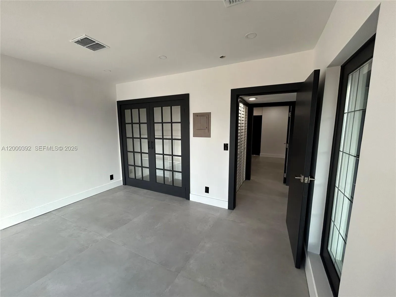 2100 E Commercial Blvd, Fort Lauderdale, Florida 3, Fort Lauderdale, Florida 33308, ,Commercial Lease,For Rent,2100 E Commercial Blvd, Fort Lauderdale, Florida 3,A12000392
