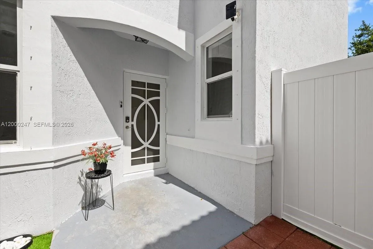 15385 Sw 51st St, Davie, Florida 33331, Davie, Florida 33331, 4 Bedrooms Bedrooms, ,2 BathroomsBathrooms,Residential Lease,For Rent,15385 Sw 51st St, Davie, Florida 33331,A12000247