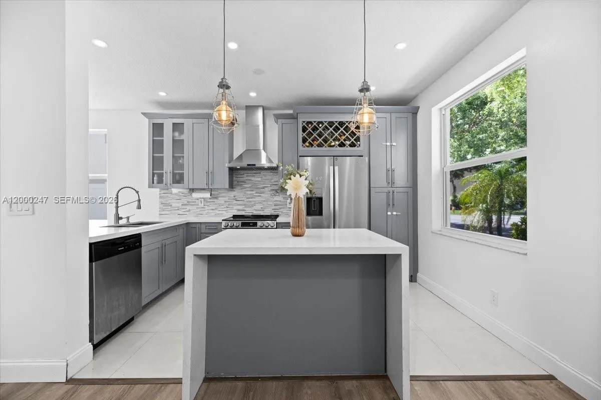 15385 Sw 51st St, Davie, Florida 33331, Davie, Florida 33331, 4 Bedrooms Bedrooms, ,2 BathroomsBathrooms,Residential Lease,For Rent,15385 Sw 51st St, Davie, Florida 33331,A12000247