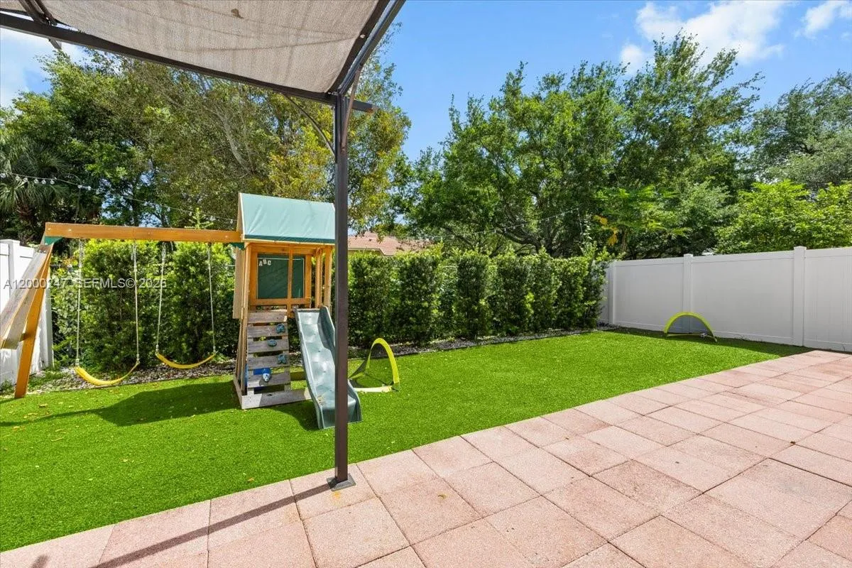 15385 Sw 51st St, Davie, Florida 33331, Davie, Florida 33331, 4 Bedrooms Bedrooms, ,2 BathroomsBathrooms,Residential Lease,For Rent,15385 Sw 51st St, Davie, Florida 33331,A12000247