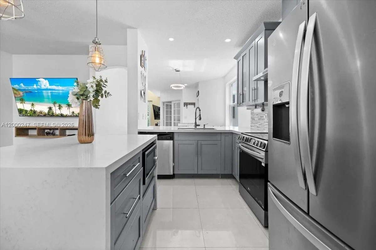 15385 Sw 51st St, Davie, Florida 33331, Davie, Florida 33331, 4 Bedrooms Bedrooms, ,2 BathroomsBathrooms,Residential Lease,For Rent,15385 Sw 51st St, Davie, Florida 33331,A12000247