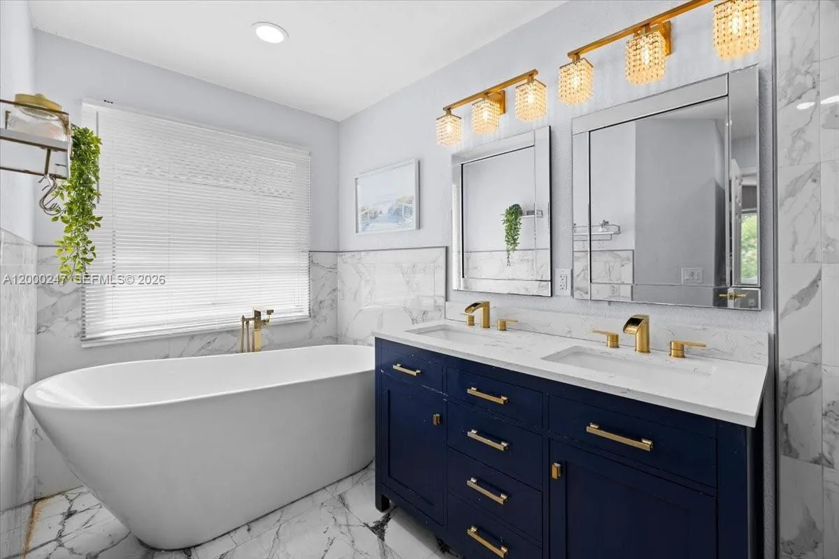 15385 Sw 51st St, Davie, Florida 33331, Davie, Florida 33331, 4 Bedrooms Bedrooms, ,2 BathroomsBathrooms,Residential Lease,For Rent,15385 Sw 51st St, Davie, Florida 33331,A12000247