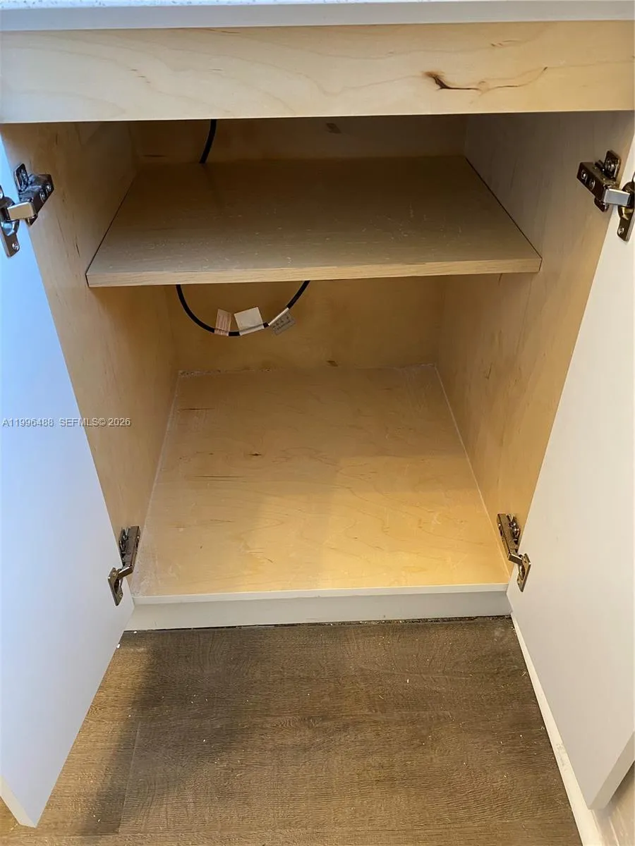 40 Almeria Ave 16, Coral Gables, Florida 33134, Coral Gables, Florida 33134, 1 Bedroom Bedrooms, ,1 BathroomBathrooms,Residential Lease,For Rent,40 Almeria Ave 16, Coral Gables, Florida 33134,A11996488