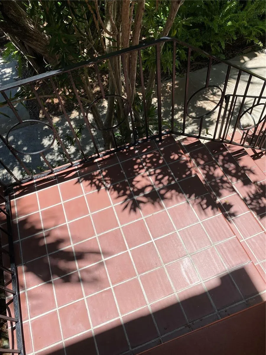 40 Almeria Ave 16, Coral Gables, Florida 33134, Coral Gables, Florida 33134, 1 Bedroom Bedrooms, ,1 BathroomBathrooms,Residential Lease,For Rent,40 Almeria Ave 16, Coral Gables, Florida 33134,A11996488