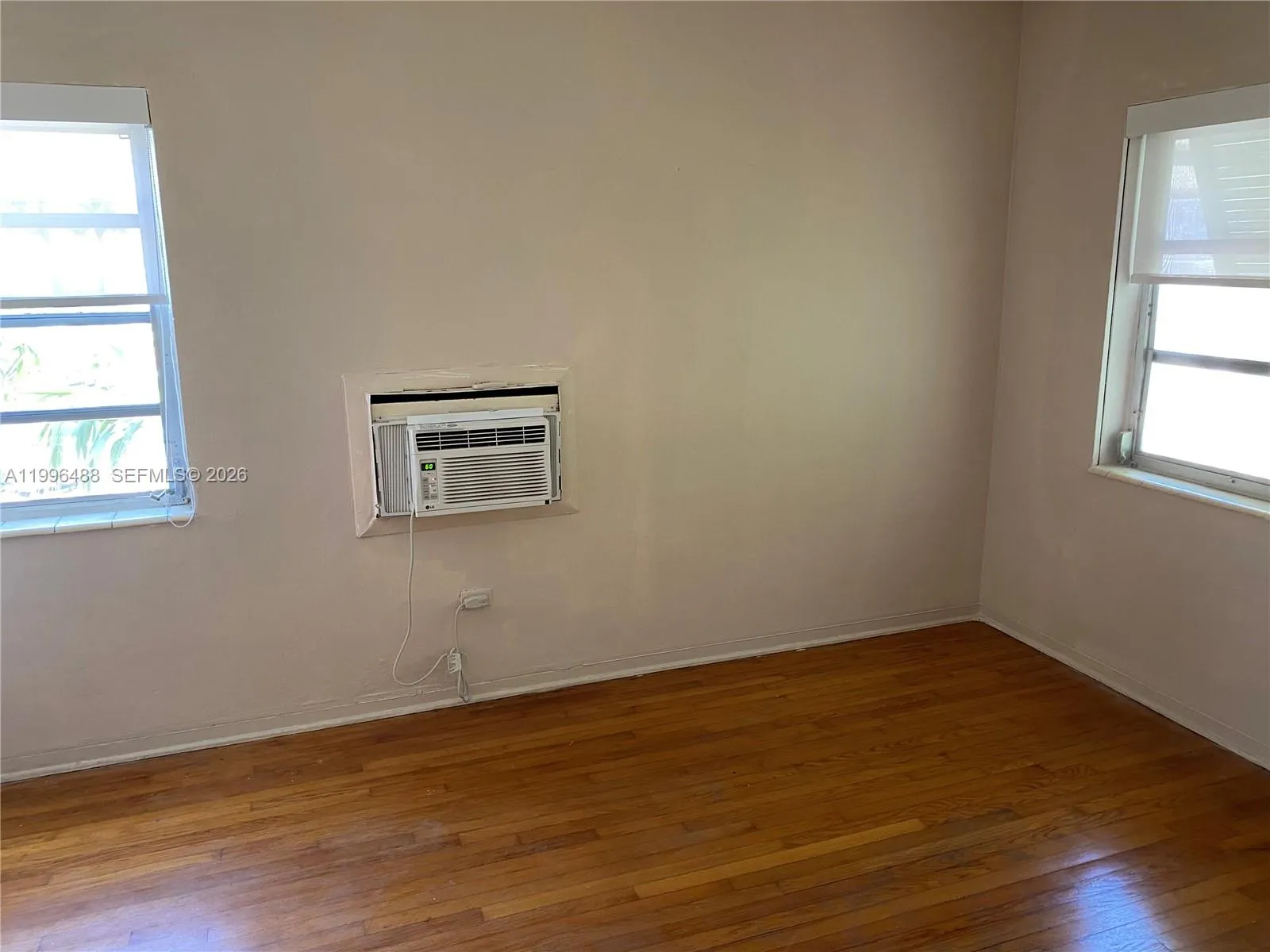 40 Almeria Ave 16, Coral Gables, Florida 33134, Coral Gables, Florida 33134, 1 Bedroom Bedrooms, ,1 BathroomBathrooms,Residential Lease,For Rent,40 Almeria Ave 16, Coral Gables, Florida 33134,A11996488