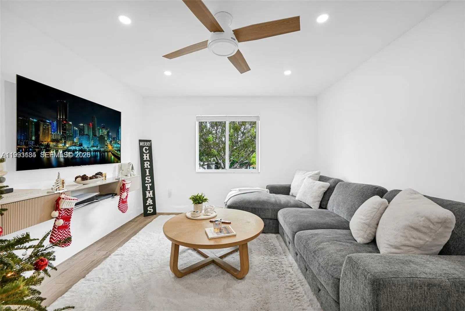 8609 Sw 68th Ct 24, Pinecrest, Florida 33156, Pinecrest, Florida 33156, 2 Bedrooms Bedrooms, ,1 BathroomBathrooms,Residential Lease,For Rent,8609 Sw 68th Ct 24, Pinecrest, Florida 33156,A11993135