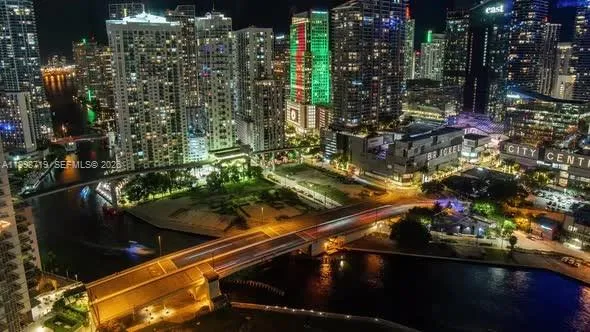 41 Se 5th St 1201, Miami, Florida 33131, Miami, Florida 33131, 2 Bedrooms Bedrooms, ,2 BathroomsBathrooms,Residential,For Sale,41 Se 5th St 1201, Miami, Florida 33131,A11998719