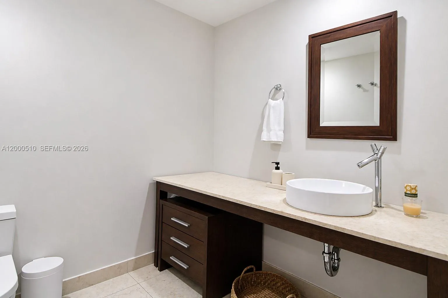 465 Brickell Ave 4604, Miami, Florida 33131, Miami, Florida 33131, 1 Bedroom Bedrooms, ,1 BathroomBathrooms,Residential Lease,For Rent,465 Brickell Ave 4604, Miami, Florida 33131,A12000510