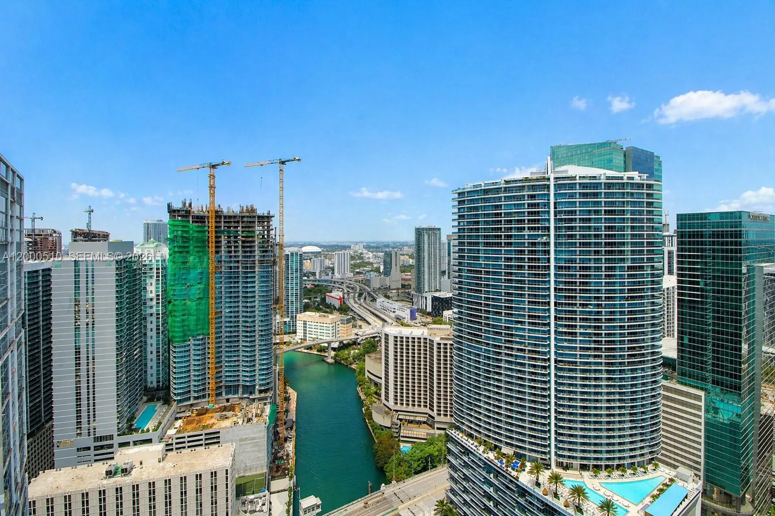 465 Brickell Ave 4604, Miami, Florida 33131, Miami, Florida 33131, 1 Bedroom Bedrooms, ,1 BathroomBathrooms,Residential Lease,For Rent,465 Brickell Ave 4604, Miami, Florida 33131,A12000510