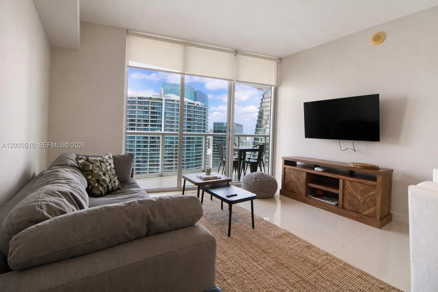465 Brickell Ave 4604, Miami, Florida 33131, Miami, Florida 33131, 1 Bedroom Bedrooms, ,1 BathroomBathrooms,Residential Lease,For Rent,465 Brickell Ave 4604, Miami, Florida 33131,A12000510