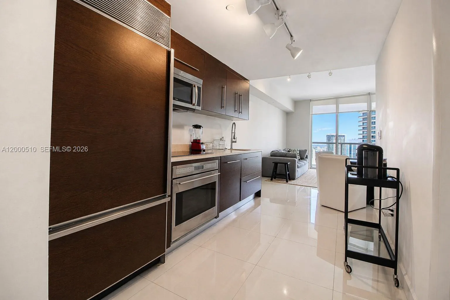 465 Brickell Ave 4604, Miami, Florida 33131, Miami, Florida 33131, 1 Bedroom Bedrooms, ,1 BathroomBathrooms,Residential Lease,For Rent,465 Brickell Ave 4604, Miami, Florida 33131,A12000510