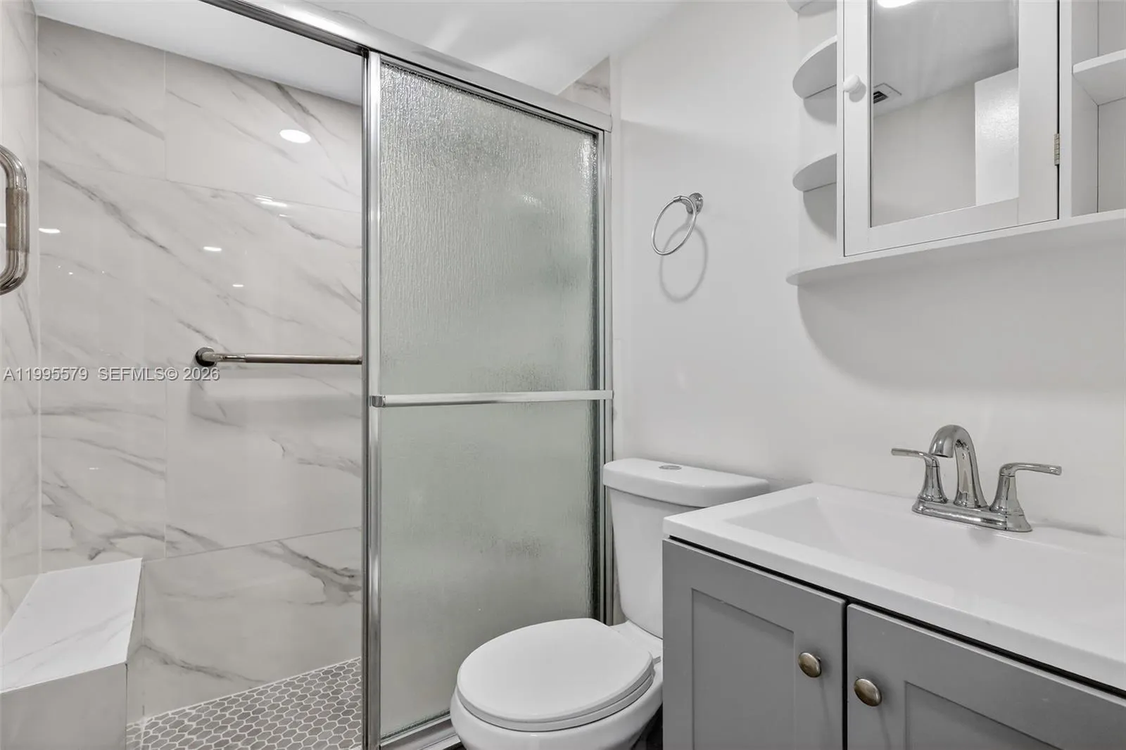 275 Gate Rd 104, Hollywood, Florida 33024, Hollywood, Florida 33024, 2 Bedrooms Bedrooms, ,2 BathroomsBathrooms,Residential,For Sale,275 Gate Rd 104, Hollywood, Florida 33024,A11995579