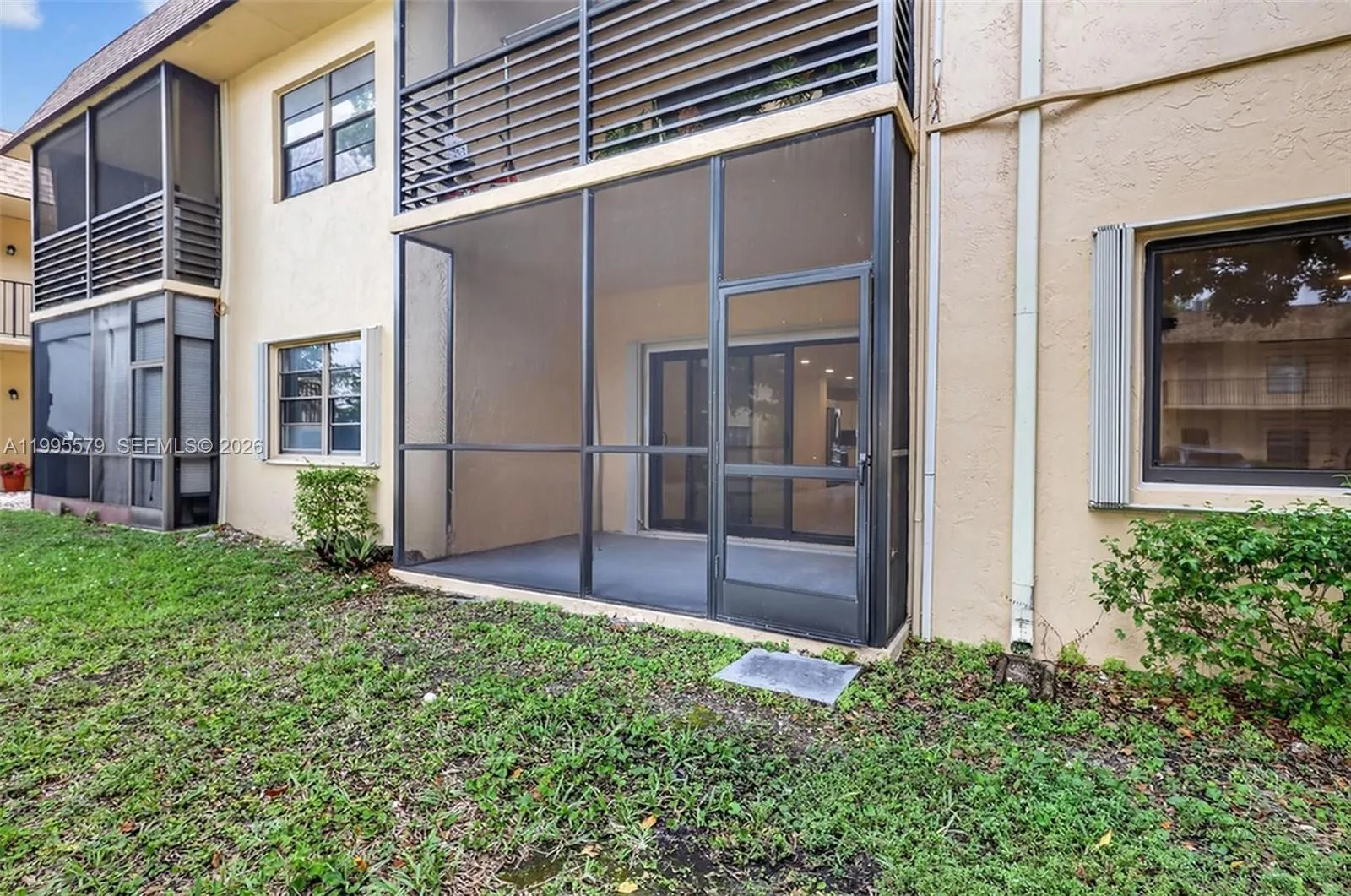 275 Gate Rd 104, Hollywood, Florida 33024, Hollywood, Florida 33024, 2 Bedrooms Bedrooms, ,2 BathroomsBathrooms,Residential,For Sale,275 Gate Rd 104, Hollywood, Florida 33024,A11995579