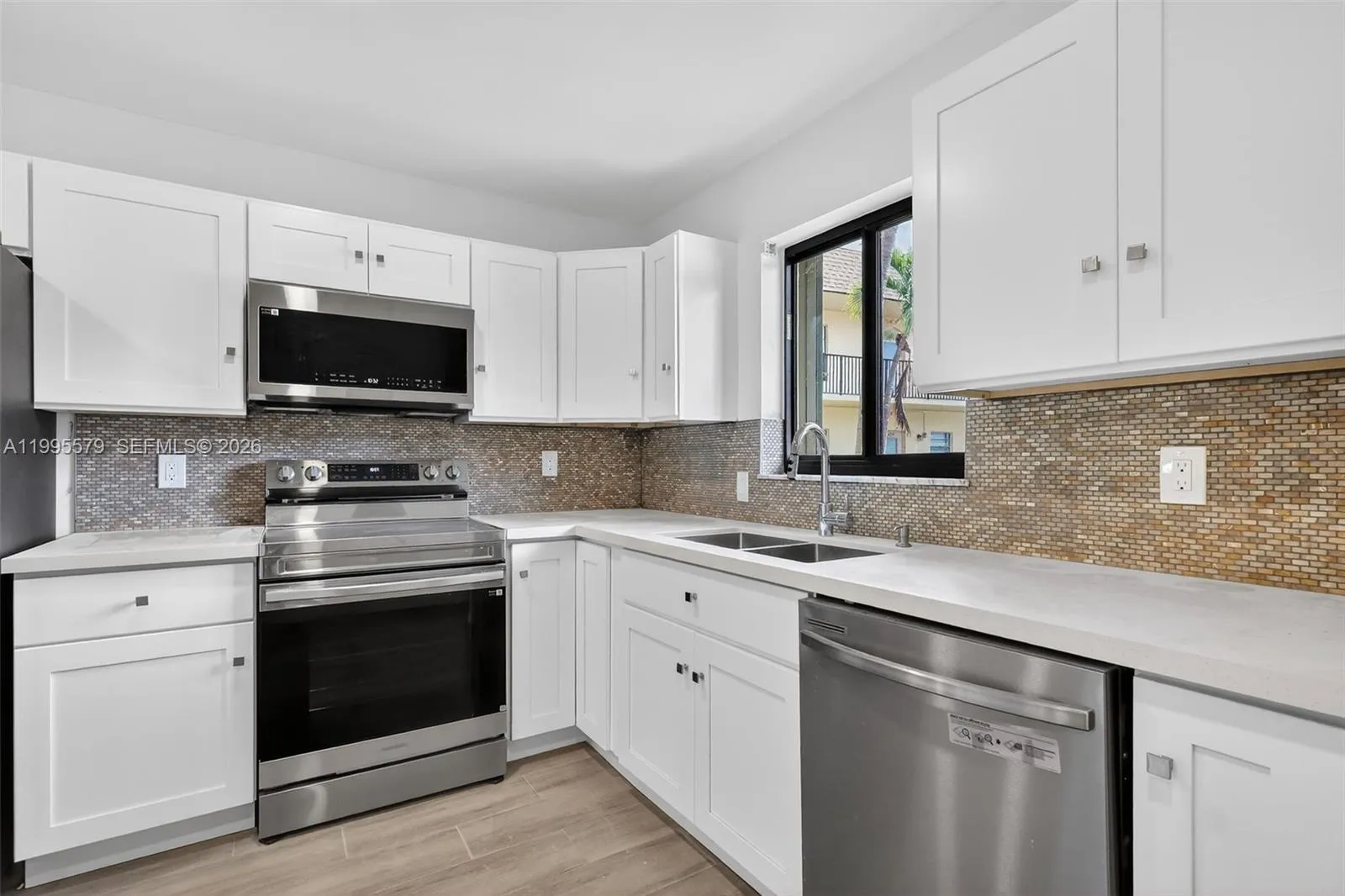 275 Gate Rd 104, Hollywood, Florida 33024, Hollywood, Florida 33024, 2 Bedrooms Bedrooms, ,2 BathroomsBathrooms,Residential,For Sale,275 Gate Rd 104, Hollywood, Florida 33024,A11995579