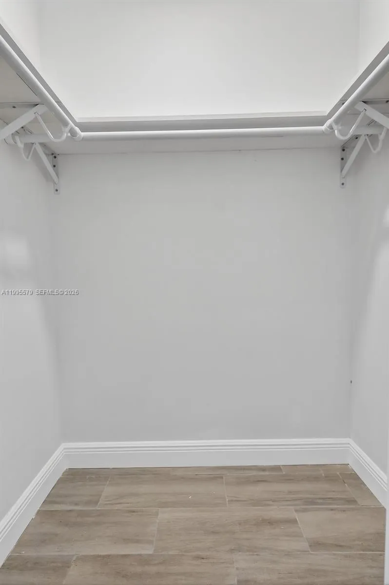 275 Gate Rd 104, Hollywood, Florida 33024, Hollywood, Florida 33024, 2 Bedrooms Bedrooms, ,2 BathroomsBathrooms,Residential,For Sale,275 Gate Rd 104, Hollywood, Florida 33024,A11995579