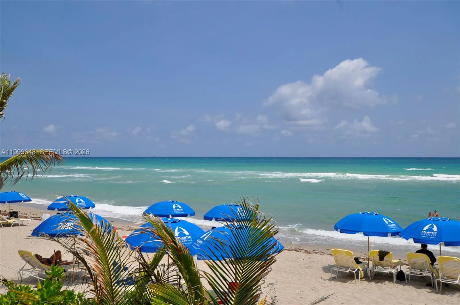 Hallandale Beach, Florida 33009, 1 Bedroom Bedrooms, ,1 BathroomBathrooms,Residential,For Sale,A11999648
