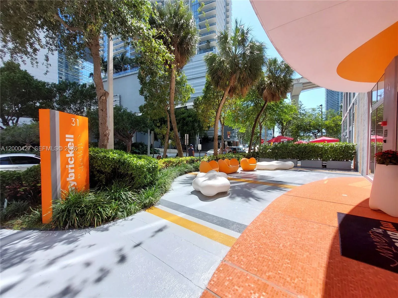 31 Se 6th St 403, Miami, Florida 33131, Miami, Florida 33131, ,1 BathroomBathrooms,Residential Lease,For Rent,31 Se 6th St 403, Miami, Florida 33131,A12000427