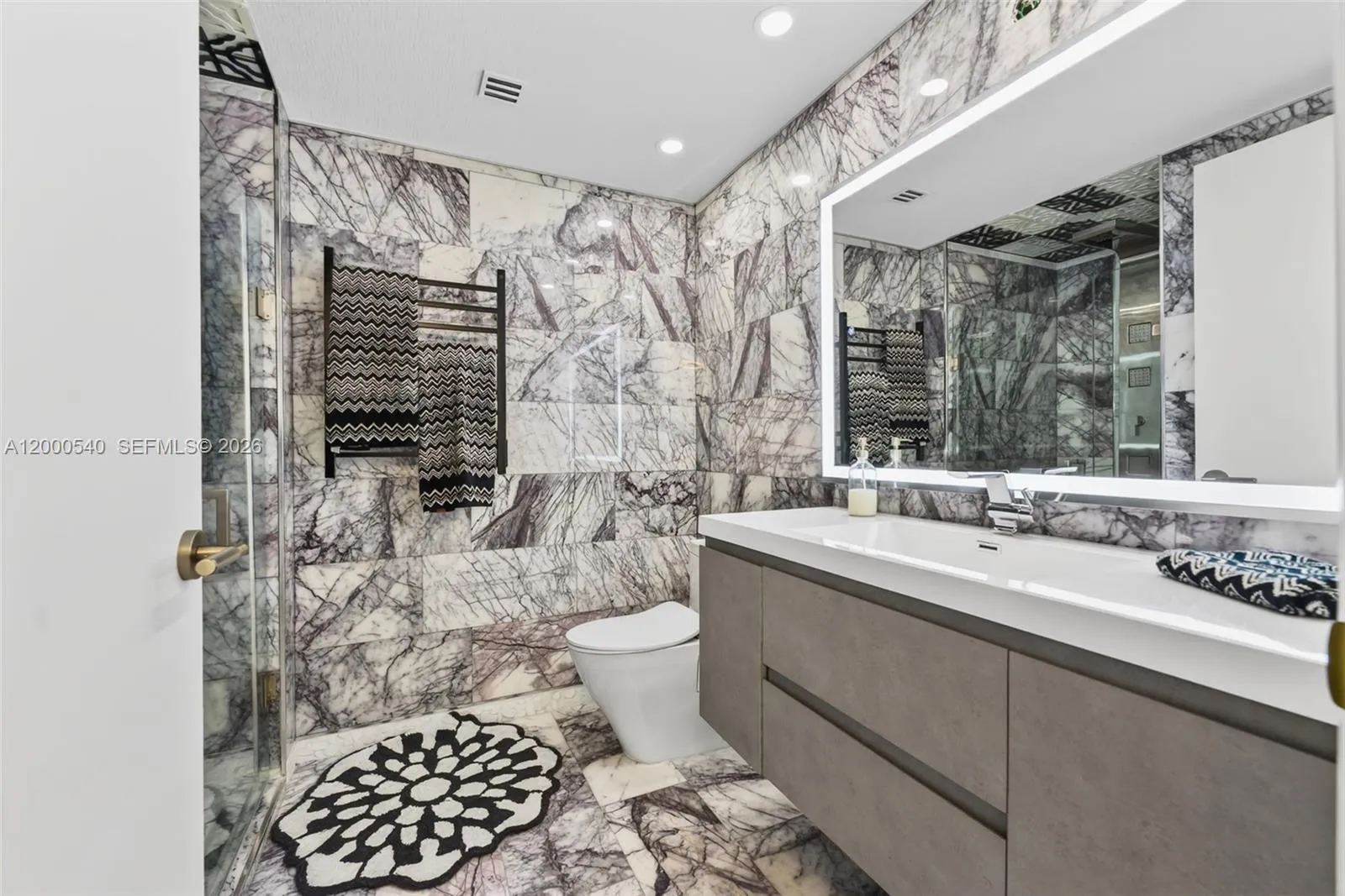 Miami, Florida 33130, 3 Bedrooms Bedrooms, ,3 BathroomsBathrooms,Residential Lease,For Rent,A12000540