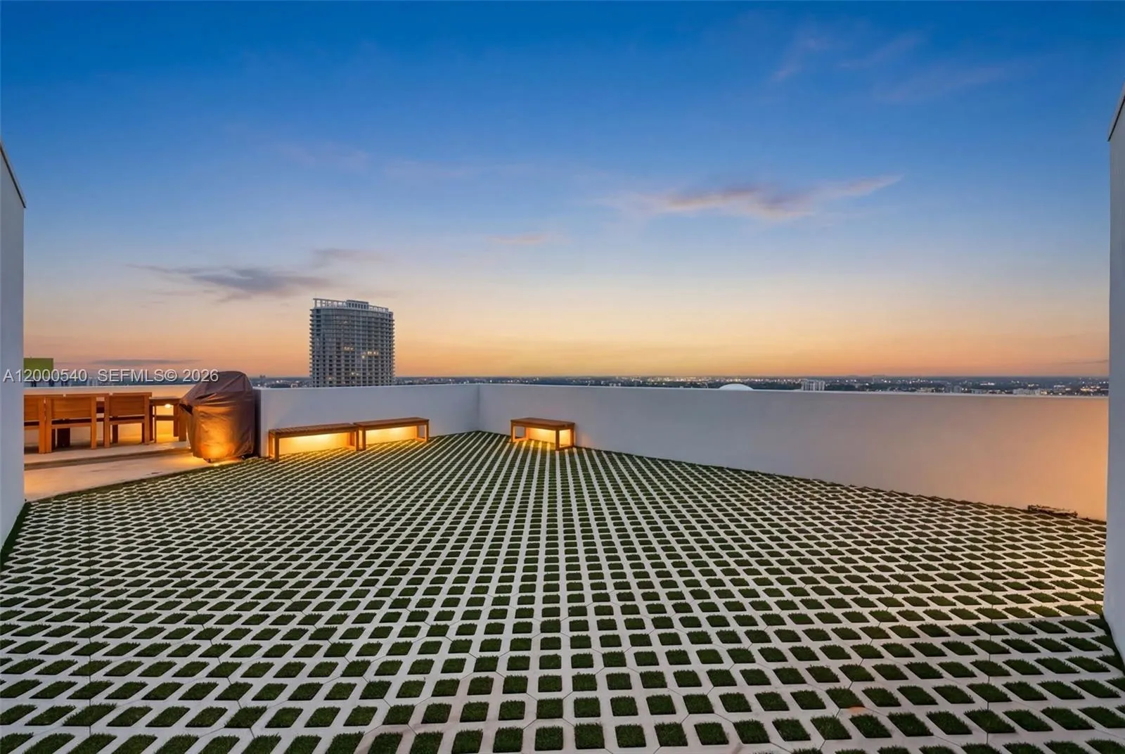 Miami, Florida 33130, 3 Bedrooms Bedrooms, ,3 BathroomsBathrooms,Residential Lease,For Rent,A12000540