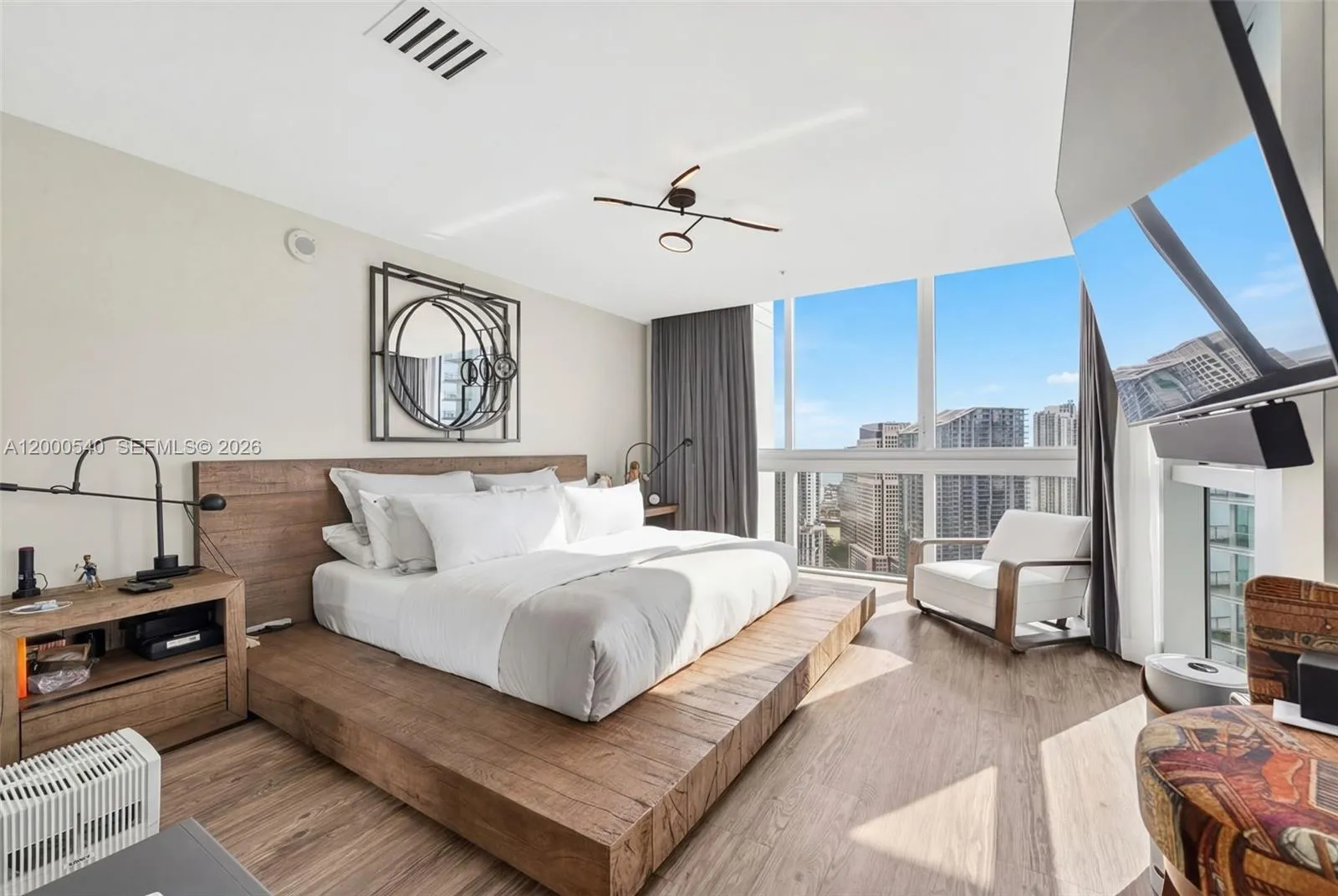 Miami, Florida 33130, 3 Bedrooms Bedrooms, ,3 BathroomsBathrooms,Residential Lease,For Rent,A12000540