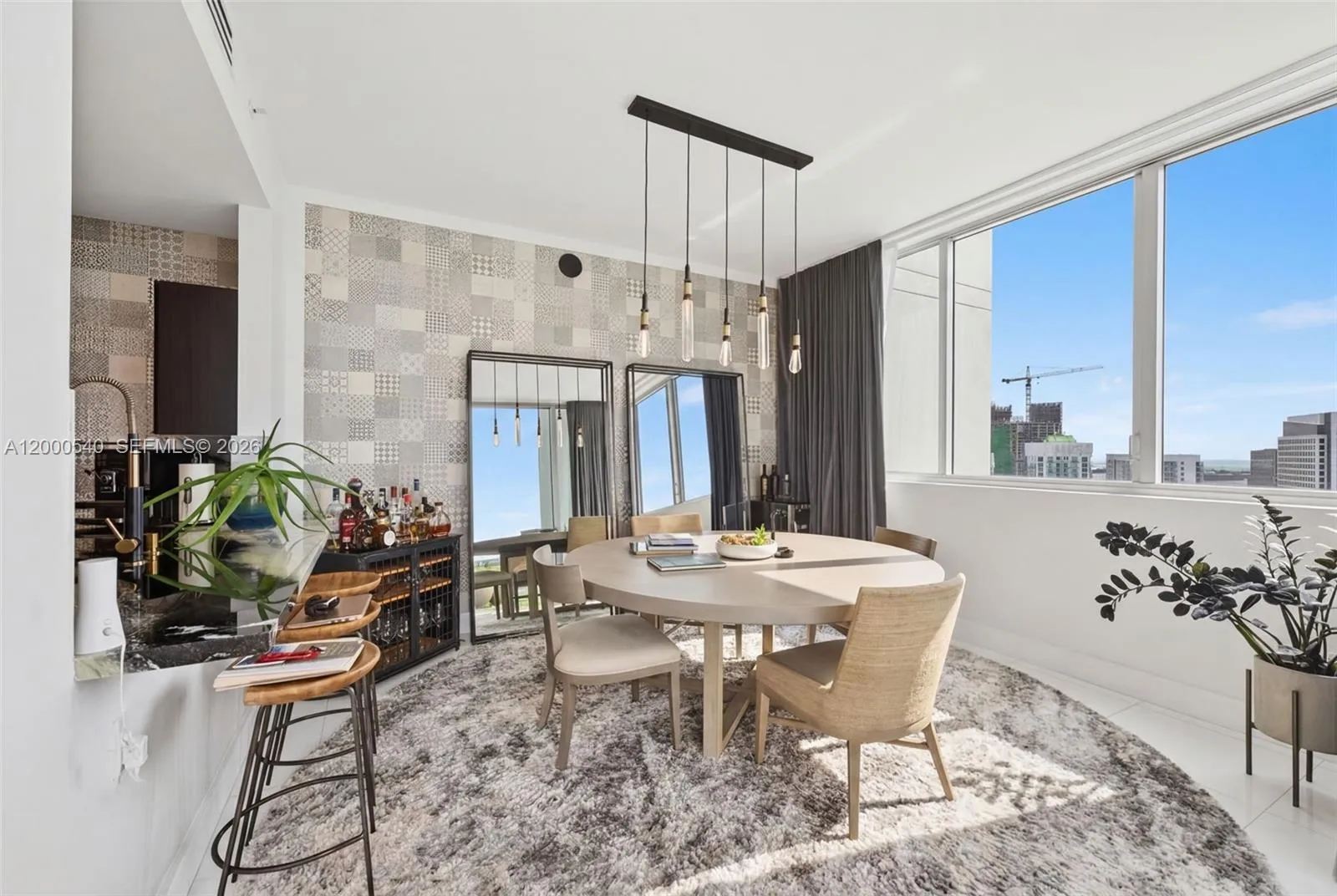Miami, Florida 33130, 3 Bedrooms Bedrooms, ,3 BathroomsBathrooms,Residential Lease,For Rent,A12000540