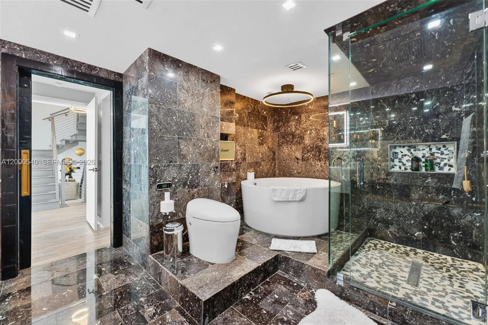 Miami, Florida 33130, 3 Bedrooms Bedrooms, ,3 BathroomsBathrooms,Residential Lease,For Rent,A12000540