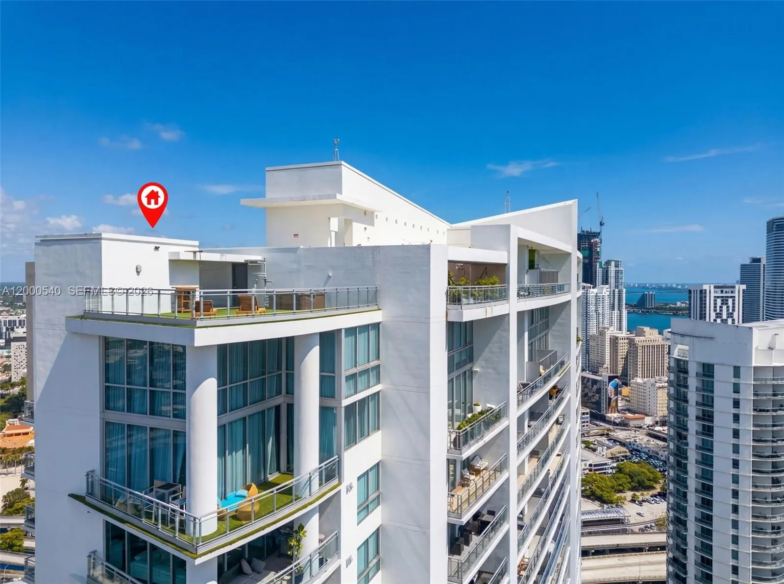 Miami, Florida 33130, 3 Bedrooms Bedrooms, ,3 BathroomsBathrooms,Residential Lease,For Rent,A12000540