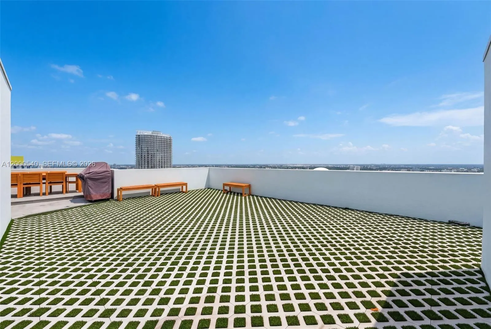 Miami, Florida 33130, 3 Bedrooms Bedrooms, ,3 BathroomsBathrooms,Residential Lease,For Rent,A12000540