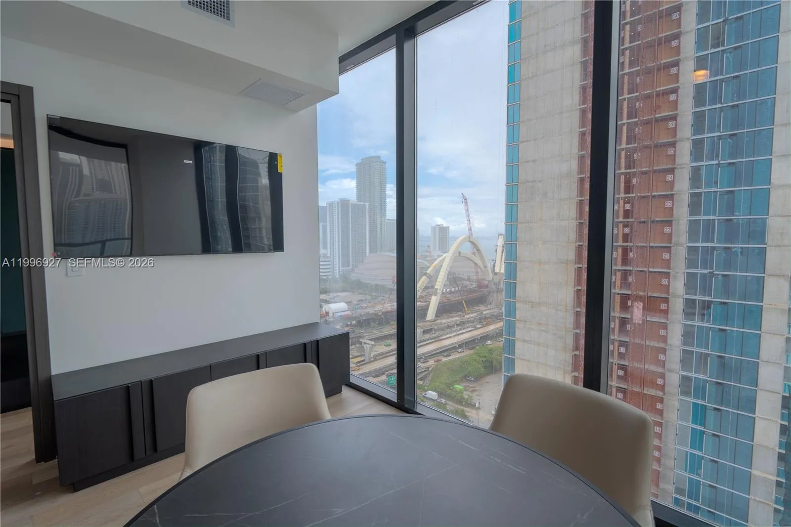 20 Ne 11th St 2308, Miami, Florida 33132, Miami, Florida 33132, 2 Bedrooms Bedrooms, ,2 BathroomsBathrooms,Residential,For Sale,20 Ne 11th St 2308, Miami, Florida 33132,A11996927