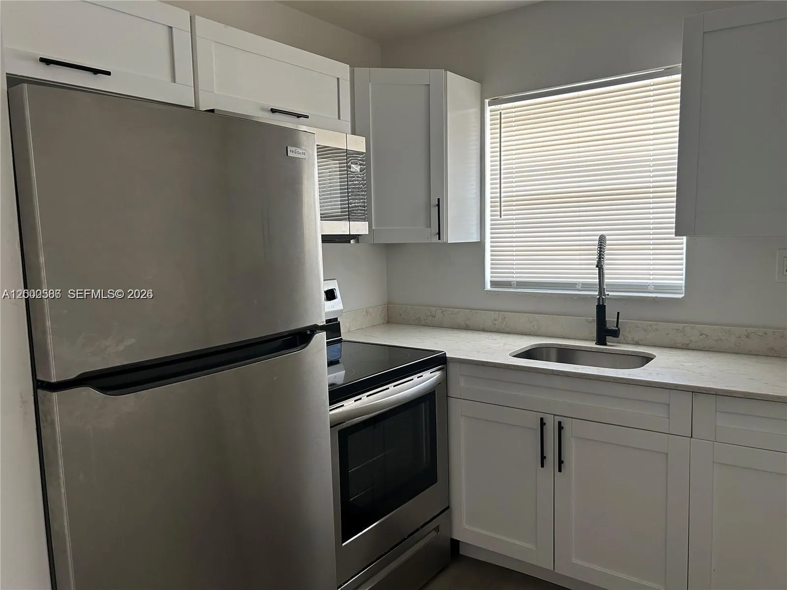 916 Sw 10th St, Hallandale Beach, Florida 33009, Hallandale Beach, Florida 33009, ,Residential Income,For Sale,916 Sw 10th St, Hallandale Beach, Florida 33009,A12000586