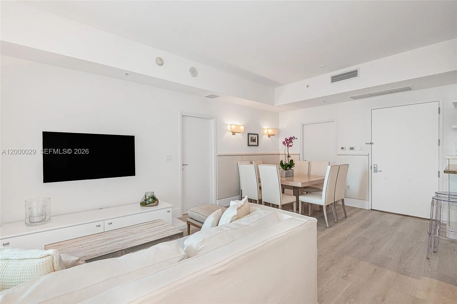 50 S Pointe Dr 1804, Miami Beach, Florida 33139, Miami Beach, Florida 33139, 2 Bedrooms Bedrooms, ,2 BathroomsBathrooms,Residential Lease,For Rent,50 S Pointe Dr 1804, Miami Beach, Florida 33139,A12000029