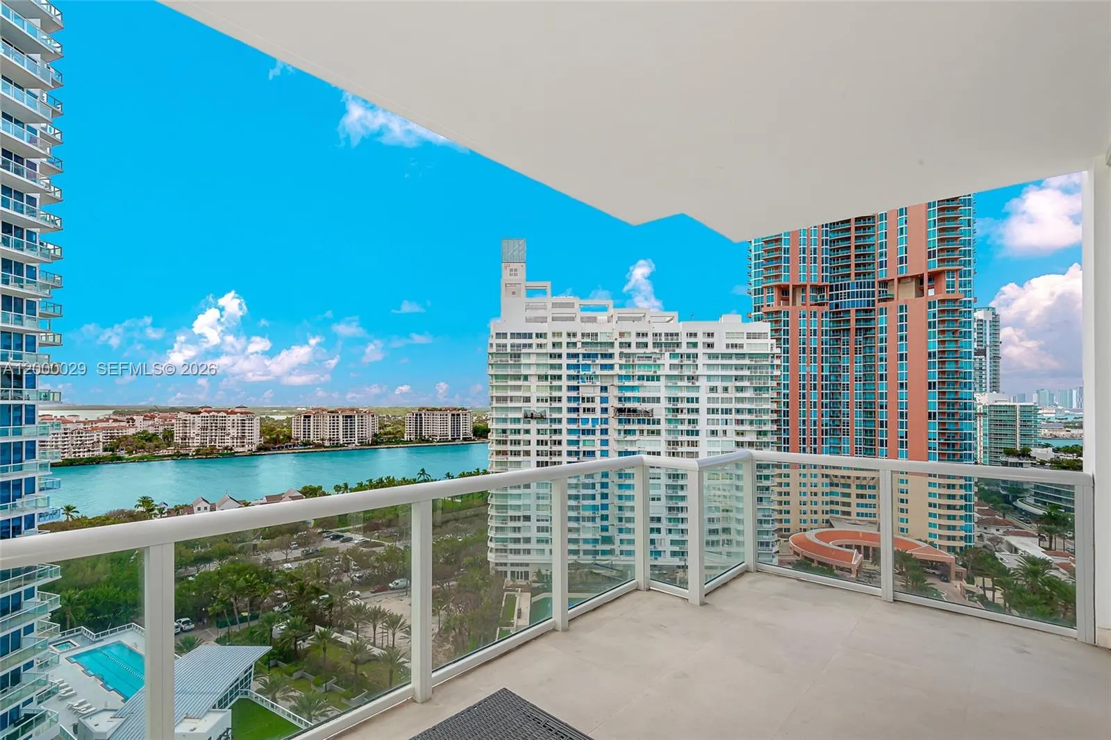 50 S Pointe Dr 1804, Miami Beach, Florida 33139, Miami Beach, Florida 33139, 2 Bedrooms Bedrooms, ,2 BathroomsBathrooms,Residential Lease,For Rent,50 S Pointe Dr 1804, Miami Beach, Florida 33139,A12000029