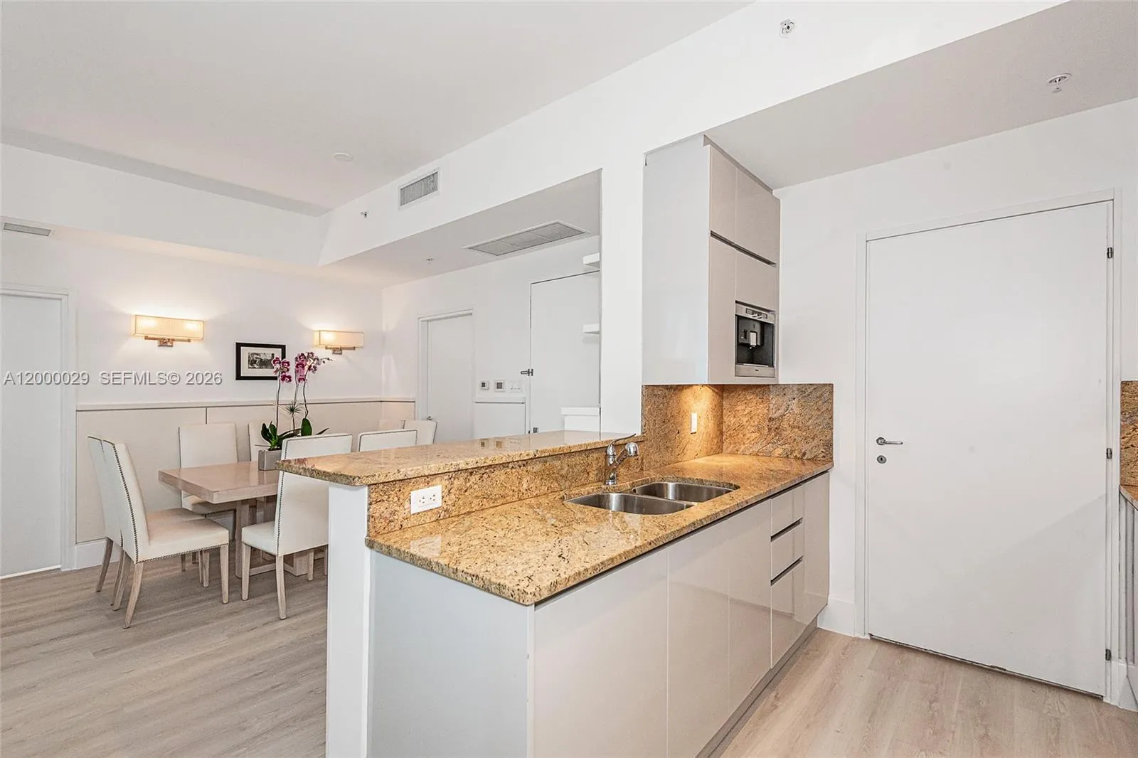 50 S Pointe Dr 1804, Miami Beach, Florida 33139, Miami Beach, Florida 33139, 2 Bedrooms Bedrooms, ,2 BathroomsBathrooms,Residential Lease,For Rent,50 S Pointe Dr 1804, Miami Beach, Florida 33139,A12000029