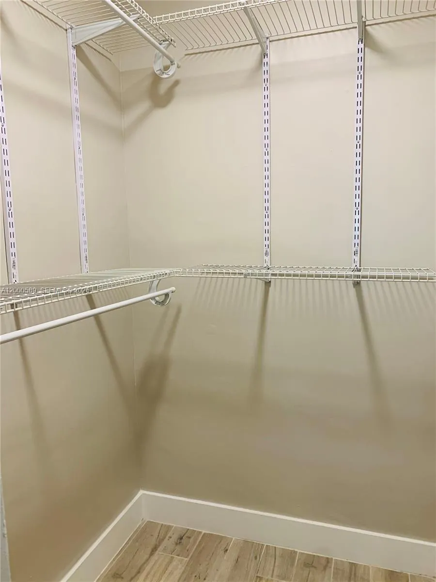 942 Lenox Ave 05, Miami Beach, Florida 33139, Miami Beach, Florida 33139, ,1 BathroomBathrooms,Residential Lease,For Rent,942 Lenox Ave 05, Miami Beach, Florida 33139,A12000589