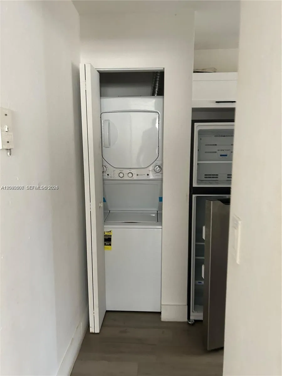 904 Sw 10th St, Hallandale Beach, Florida 33009, Hallandale Beach, Florida 33009, ,Residential Income,For Sale,904 Sw 10th St, Hallandale Beach, Florida 33009,A12000600