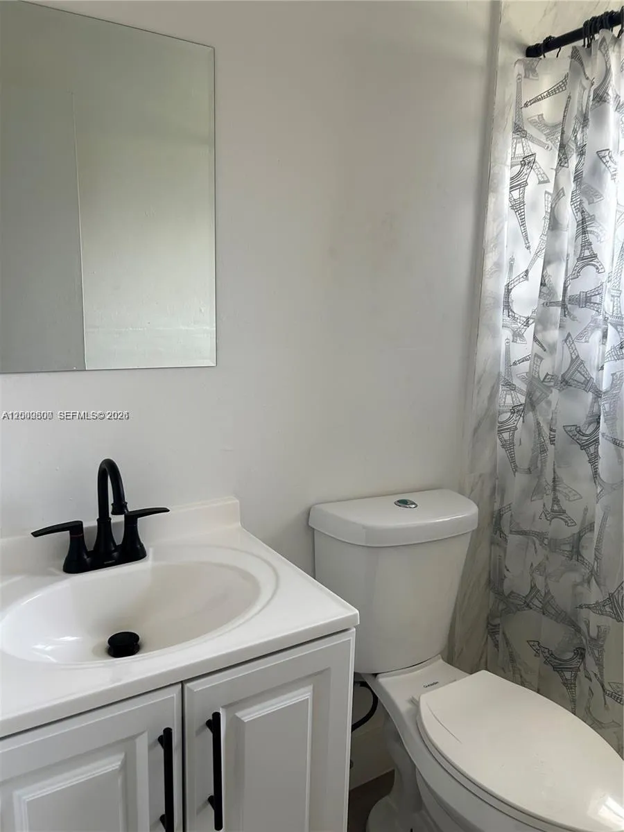 904 Sw 10th St, Hallandale Beach, Florida 33009, Hallandale Beach, Florida 33009, ,Residential Income,For Sale,904 Sw 10th St, Hallandale Beach, Florida 33009,A12000600