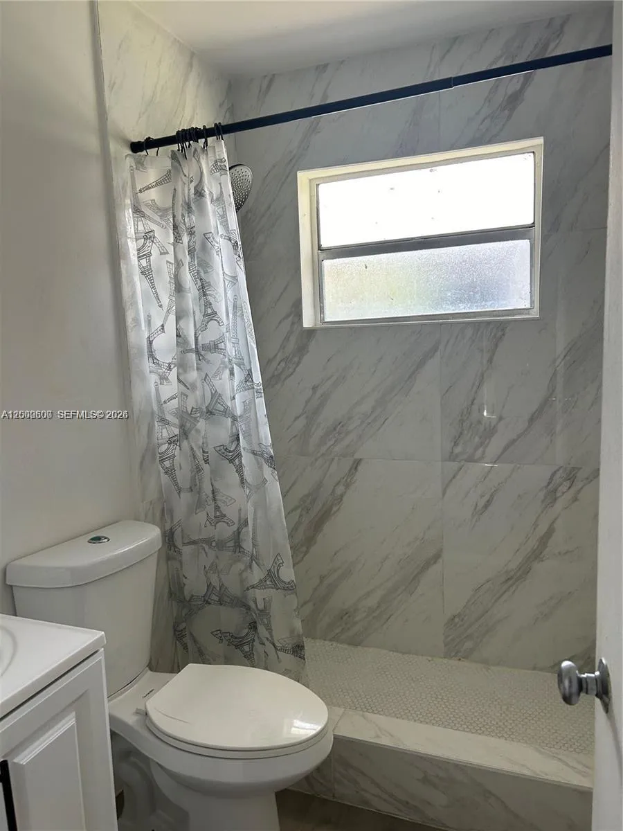 904 Sw 10th St, Hallandale Beach, Florida 33009, Hallandale Beach, Florida 33009, ,Residential Income,For Sale,904 Sw 10th St, Hallandale Beach, Florida 33009,A12000600