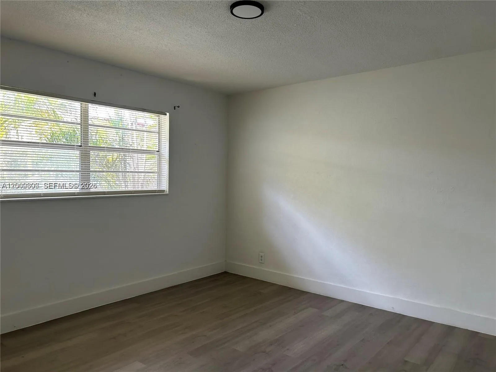 904 Sw 10th St, Hallandale Beach, Florida 33009, Hallandale Beach, Florida 33009, ,Residential Income,For Sale,904 Sw 10th St, Hallandale Beach, Florida 33009,A12000600
