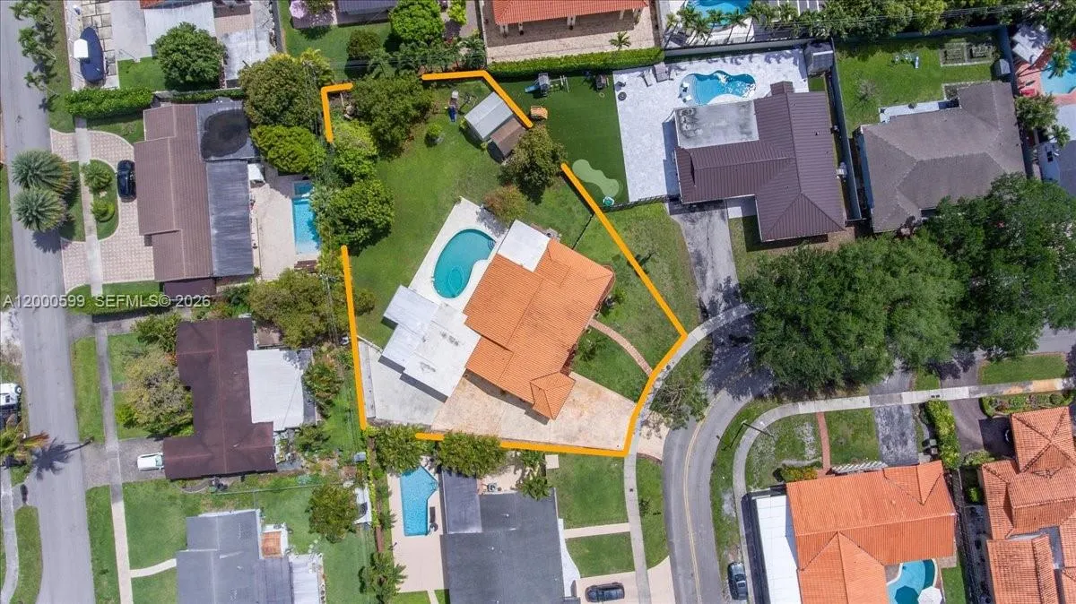 8197 W 14th Ct, Hialeah, Florida 33014, Hialeah, Florida 33014, 4 Bedrooms Bedrooms, ,2 BathroomsBathrooms,Residential,For Sale,8197 W 14th Ct, Hialeah, Florida 33014,A12000599